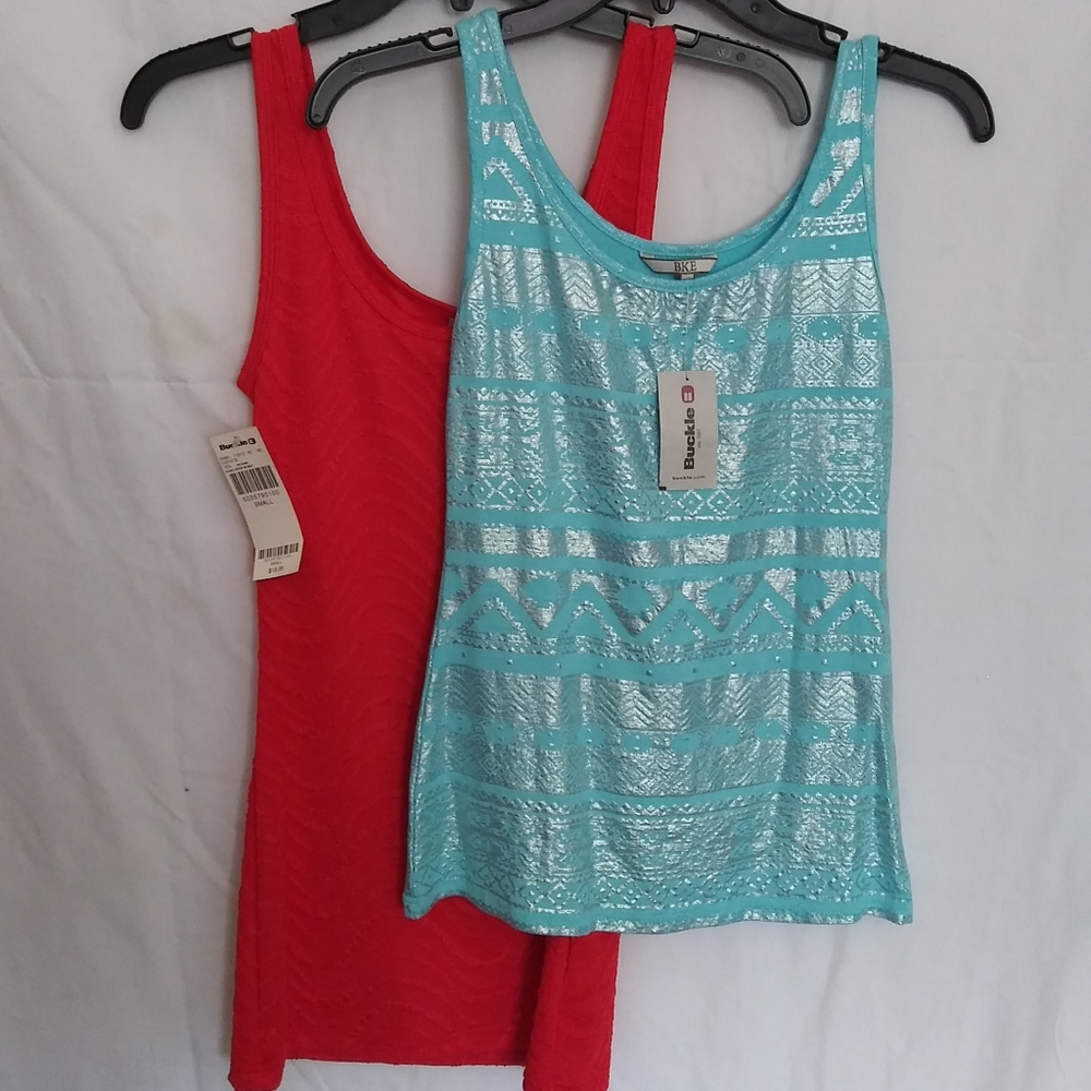 BKE Scoop Neck Beater Size small Buckle Tank Tops